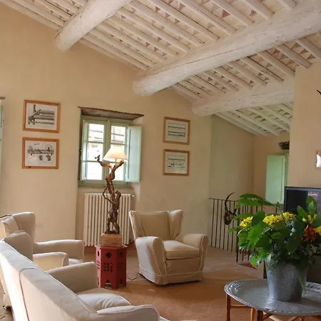 Stignano Sleeps 12 * Monsagrati