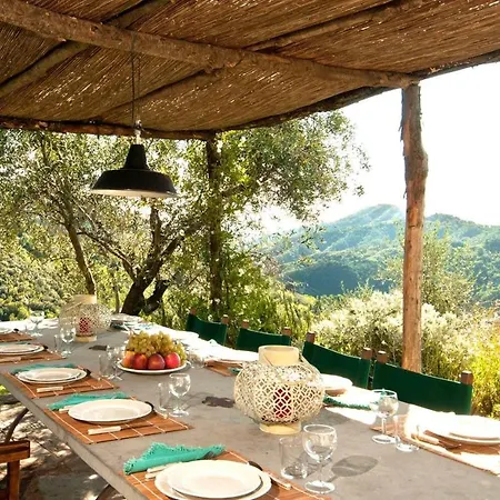 ヴィラ Stignano Sleeps 12 Monsagrati
