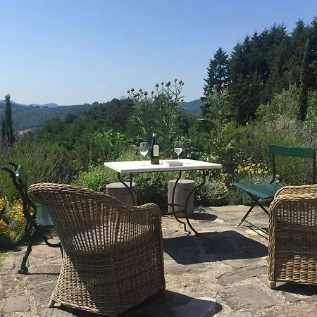 Stignano Sleeps 12 ヴィラ Monsagrati